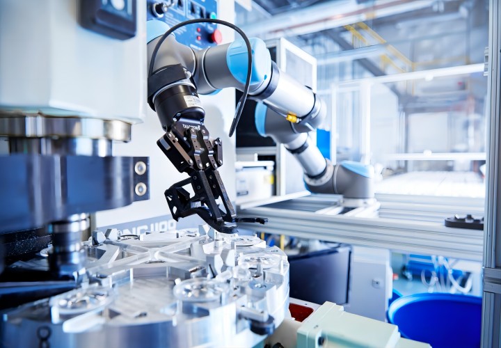 Servicios de fabricación de robótica y automatización